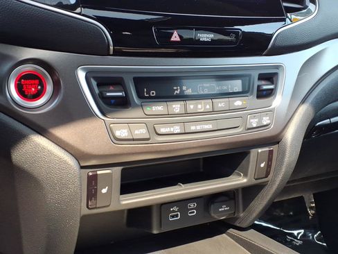 Certified 2024 Honda Passport EX-L image 20