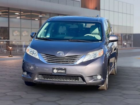 Used 2011 Toyota Sienna XLE w/ XLE Navigation Pkg image 24