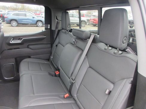 New 2026 GMC Sierra 1500 SLT w/ SLT Convenience Package image 14