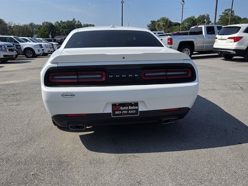 Used 2016 Dodge Challenger SXT Plus RWD image 5