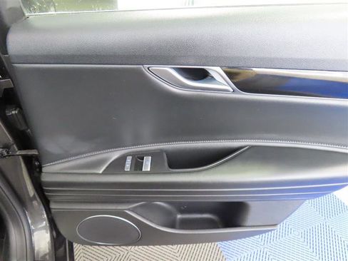 Used 2023 Genesis G80 2.5T image 34