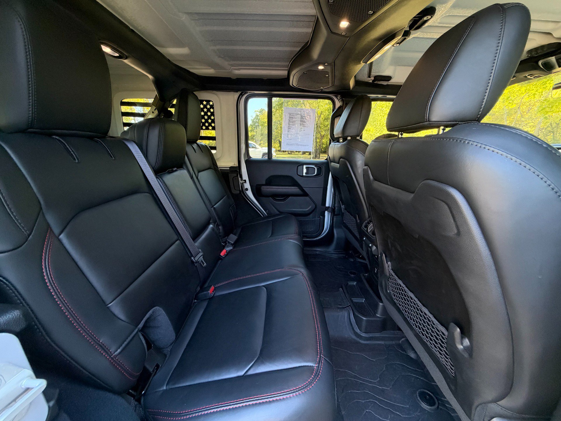 Used 2024 Jeep Wrangler Unlimited Rubicon AWD/4WD image 13