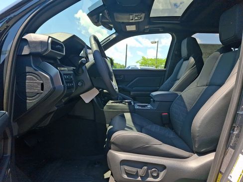 Used 2026 Toyota 4Runner TRD Off-Road Premium AWD/4WD image 6