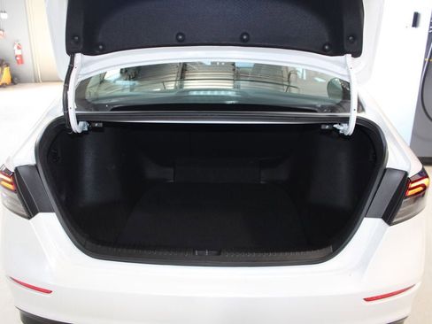 Used 2023 Honda Accord EX image 42