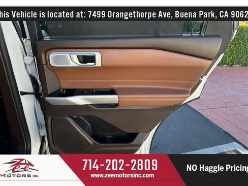 Used 2021 Ford Explorer King Ranch w/ Premium Technology Package image 57