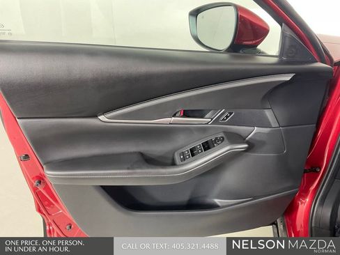 Used 2023 MAZDA CX-30 AWD 2.5 S w/ Select Package image 17