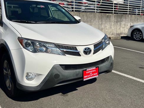 Used 2015 Toyota RAV4 XLE image 4