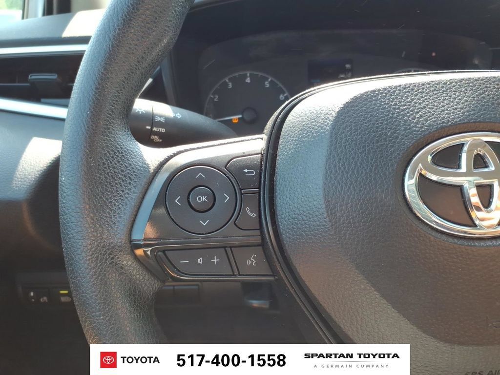 Used 2024 Toyota Corolla LE FWD image 18