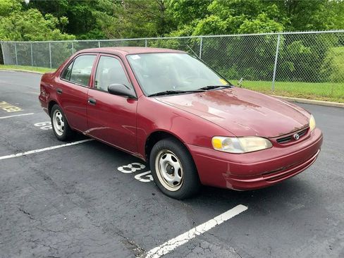 Used 2000 Toyota Corolla VE FWD image 2