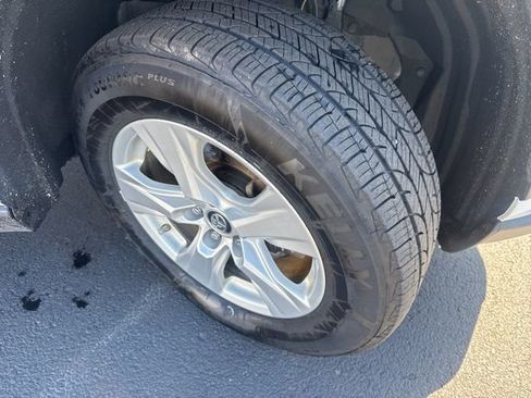 Used 2020 Toyota RAV4 LE w/ All Weather Liner Package image 18