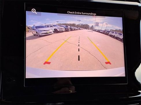 New 2025 Jeep Grand Cherokee L Laredo image 28