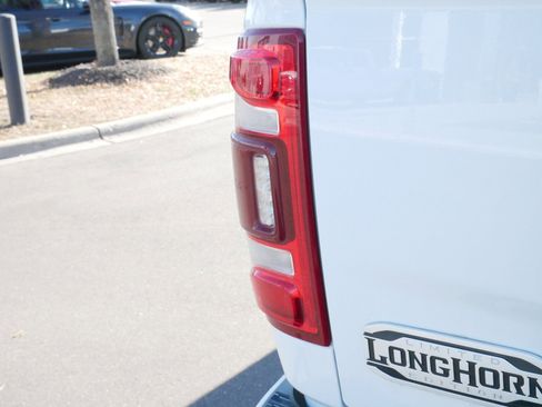 Used 2022 RAM 3500 Limited image 17