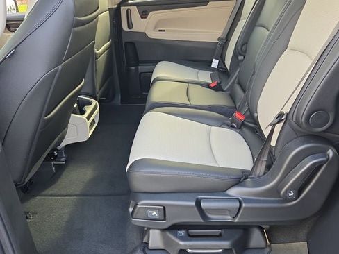 New 2026 Honda Odyssey Elite image 5