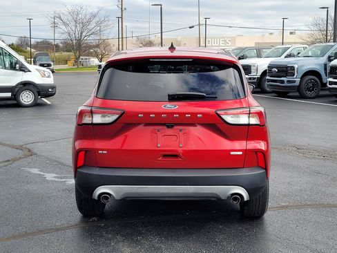 Used 2020 Ford Escape SE image 5
