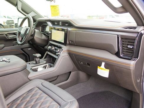 New 2025 GMC Sierra 1500 AT4 w/ AT4 Premium Package AWD/4WD image 76