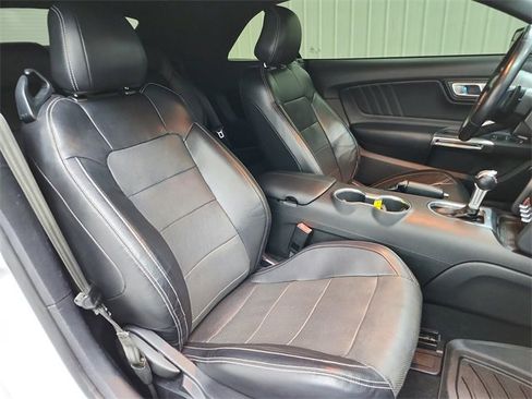 Used 2020 Ford Mustang GT Premium image 38