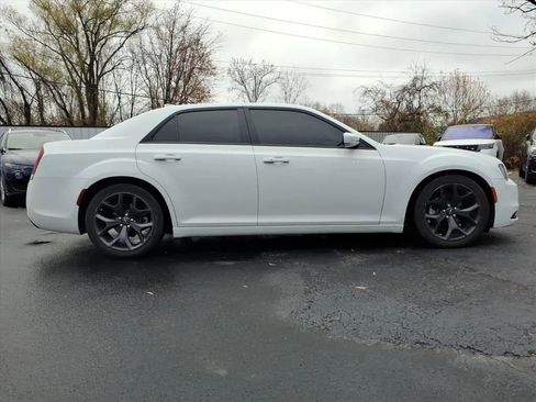 Used 2022 Chrysler 300 S image 2