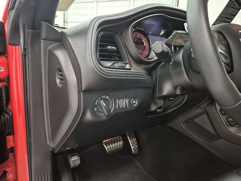 Used 2023 Dodge Challenger SRT Hellcat RWD image 18