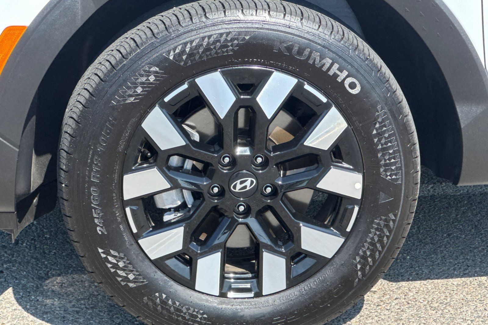 Certified 2026 Hyundai Santa Cruz SEL FWD image 30