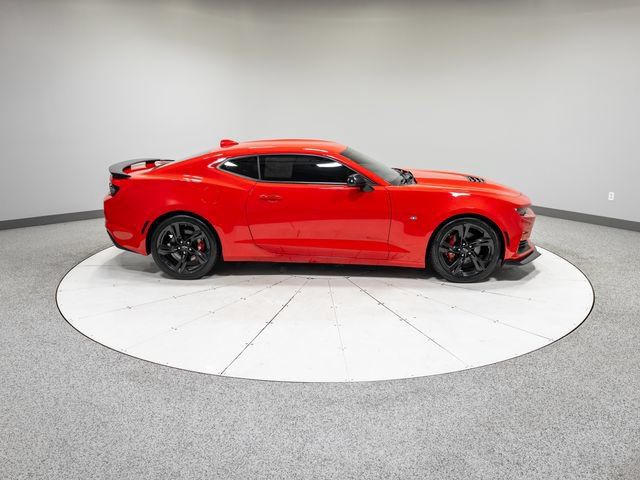 Used 2022 Chevrolet Camaro SS RWD image 23