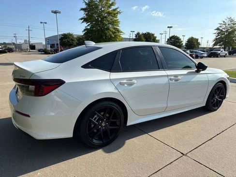 New 2025 Honda Civic Sport image 5