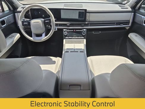 Used 2024 Hyundai Santa Fe Limited FWD image 32