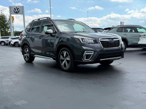 Used 2020 Subaru Forester Touring w/ Popular Package #2 AWD/4WD image 3