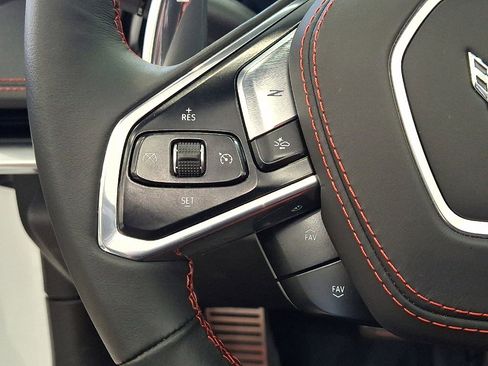 Used 2025 Chevrolet Corvette Z06 image 18