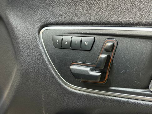 Used 2015 Mercedes-Benz CLA 250 image 40