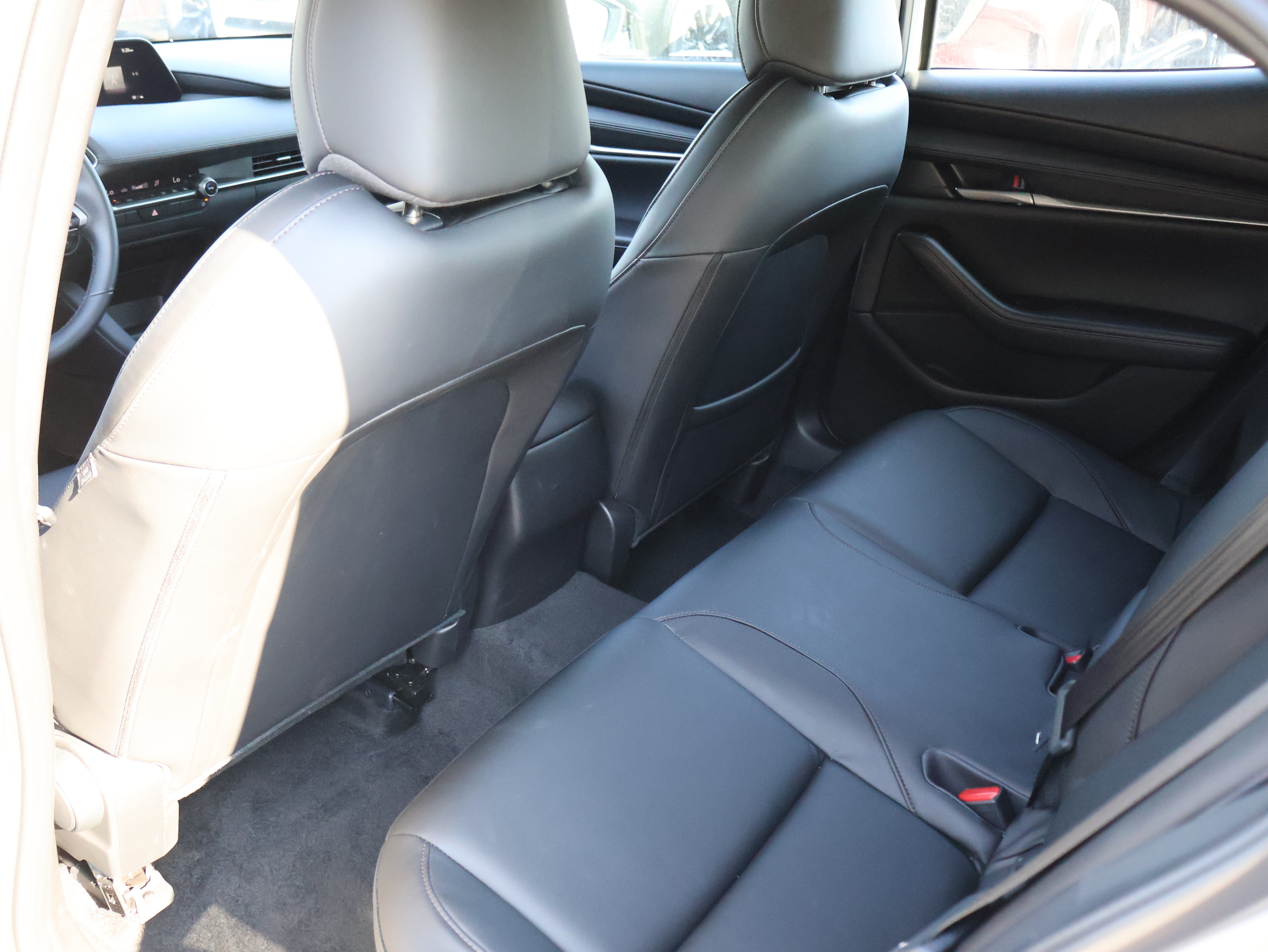 Certified 2026 MAZDA MAZDA3 s Sport FWD image 9