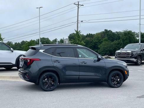 New 2026 Kia Seltos EX w/ EX Sunroof Package FWD image 8