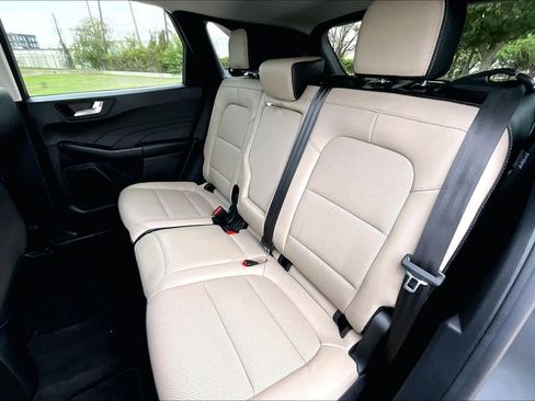 Certified 2022 Ford Escape SEL w/ Class II Trailer Tow Package image 20