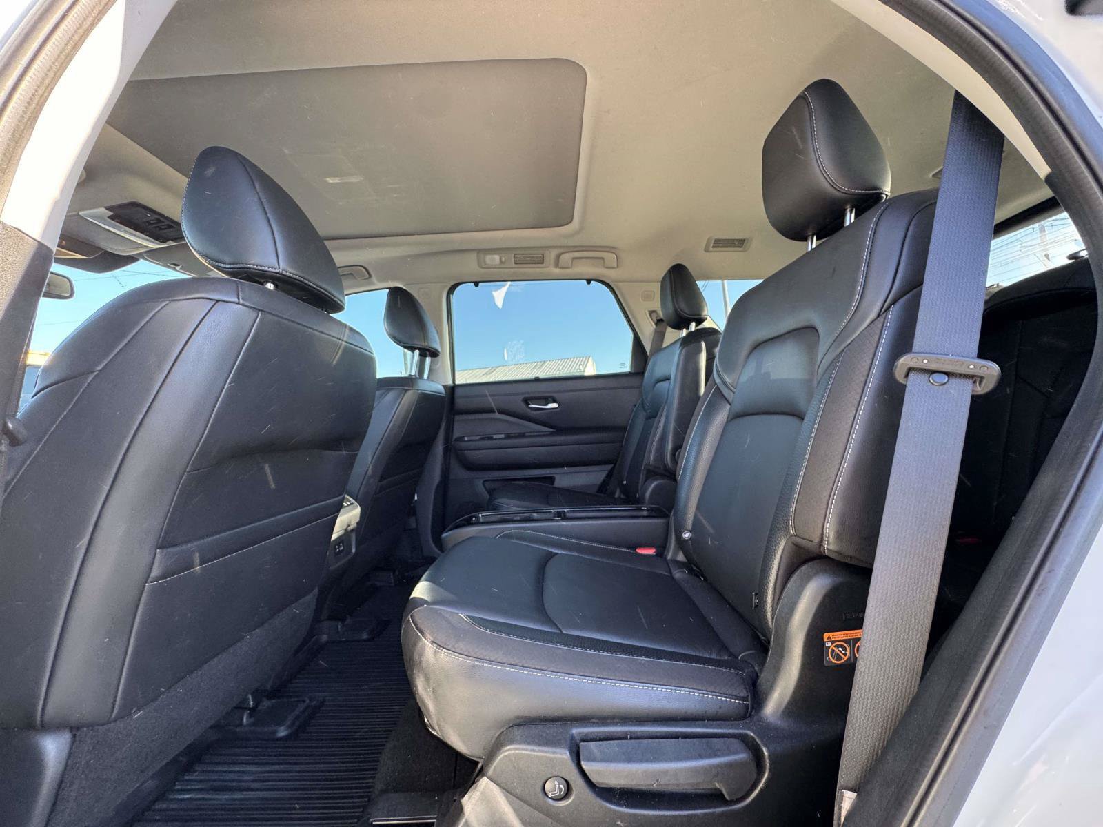 Used 2022 Nissan Pathfinder SL w/ SL Premium Package AWD/4WD image 13