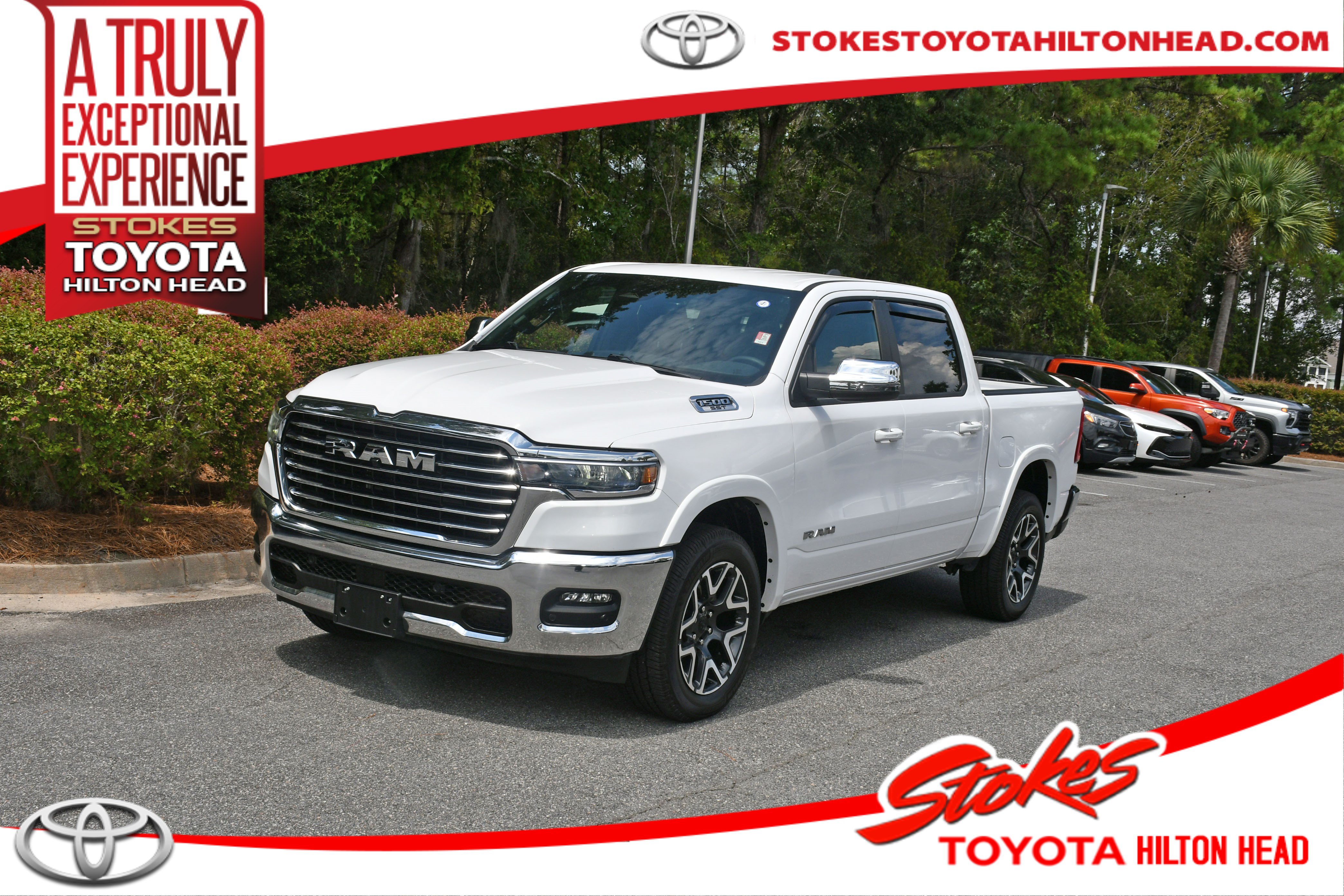 Used 2025 RAM 1500 Laramie AWD/4WD image 1