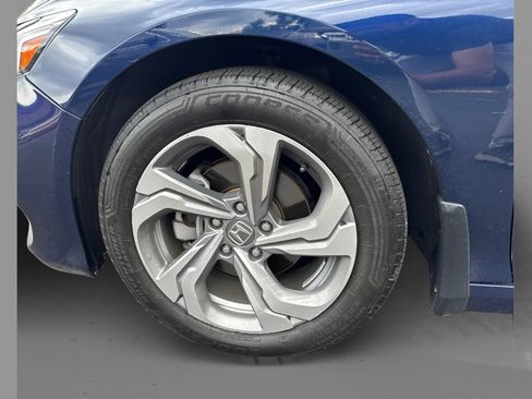 Used 2019 Honda Accord EX image 24