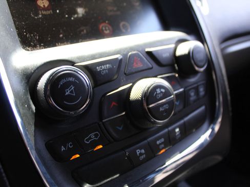 Used 2014 Dodge Durango SXT w/ Quick Order Package 23B RWD image 35