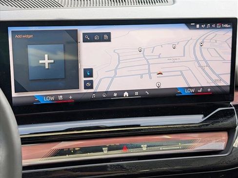 Used 2024 BMW i5 eDrive40i w/ Premium Package image 13