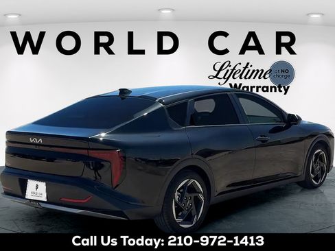 Used 2025 Kia K4 EX FWD image 3