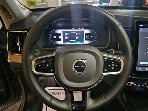 Certified 2025 Volvo XC90 B5 Core AWD/4WD image 19