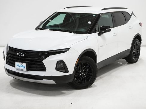 Used 2021 Chevrolet Blazer LT image 2