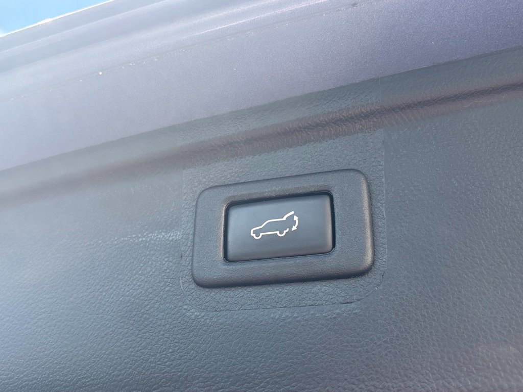 Used 2017 Subaru Outback 3.6R Limited AWD/4WD image 33