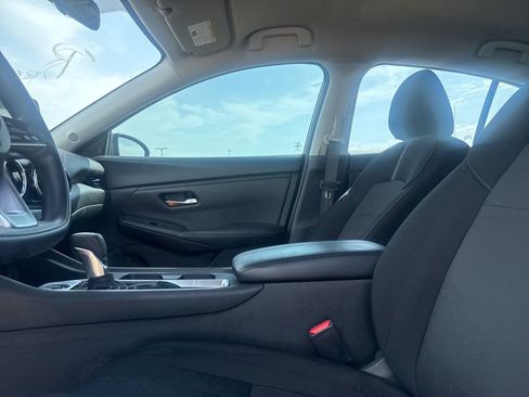 Used 2024 Nissan Sentra SV image 35