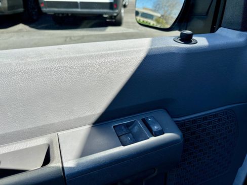 Used 2014 Ford E-150 and Econoline 150 w/ Power Group RWD image 22
