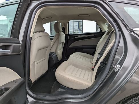 Used 2017 Ford Fusion S FWD image 39