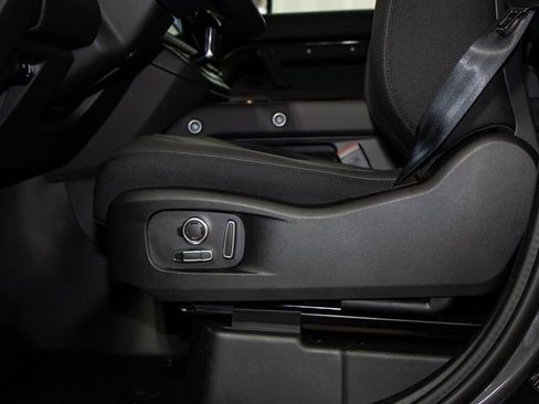 Used 2025 Land Rover Defender 130 X image 15