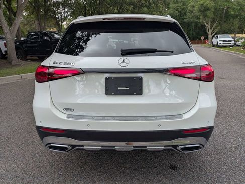 Used 2024 Mercedes-Benz GLC 300 4MATIC image 5