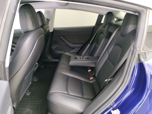 Used 2018 Tesla Model 3 Long Range image 13