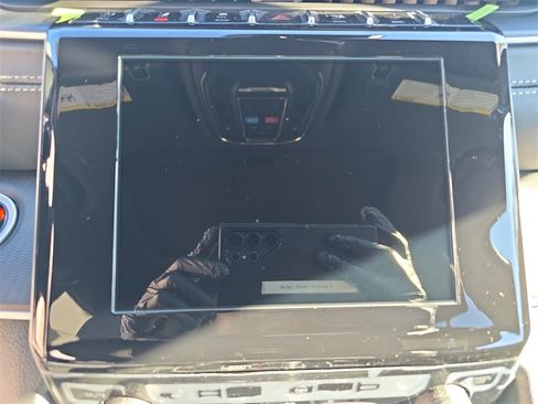 New 2025 Jeep Grand Cherokee Altitude image 24