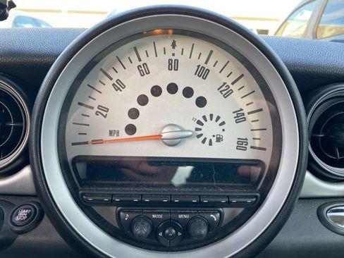 Used 2011 MINI Cooper Clubman Base image 26