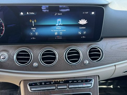 Used 2022 Mercedes-Benz E 350 Sedan image 21
